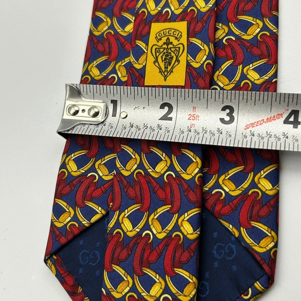 Pristine Vintage GUCCI Silk Tie Equestrian Horsebit Chain Motif NWOT Navy Red